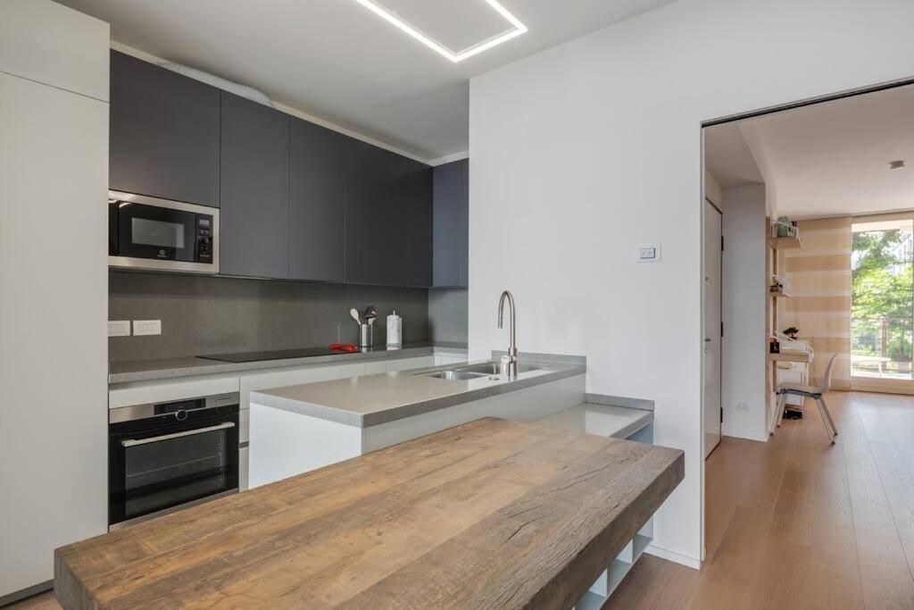 Easylife - Modern And Spacious Apt In Fiera City Life Milánó Kültér fotó