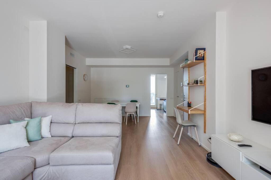 Easylife - Modern And Spacious Apt In Fiera City Life Milánó Kültér fotó