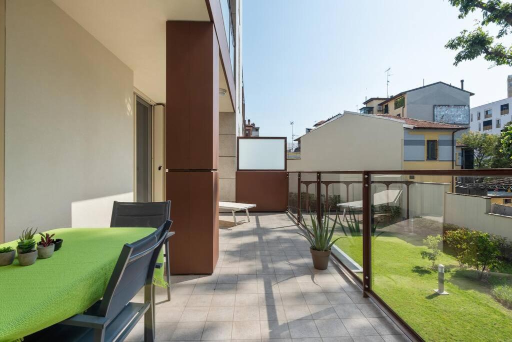 Easylife - Modern And Spacious Apt In Fiera City Life Milánó Kültér fotó