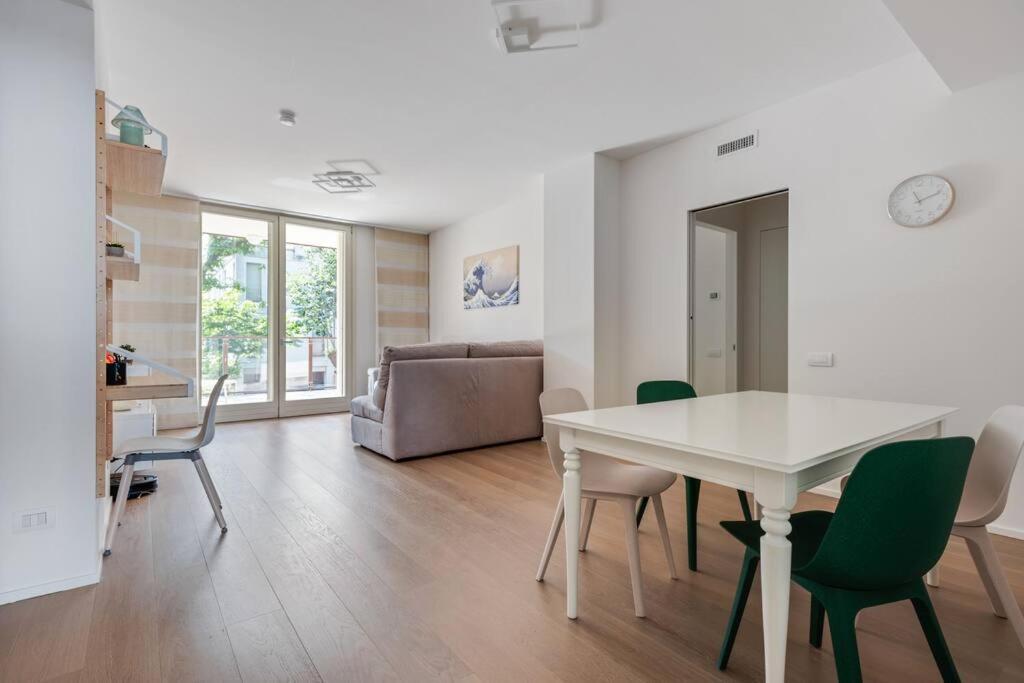 Easylife - Modern And Spacious Apt In Fiera City Life Milánó Kültér fotó